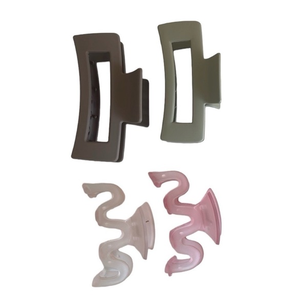 Urban Outfitters Set of 4 Claw Hair Clips. - Picture 1 of 5